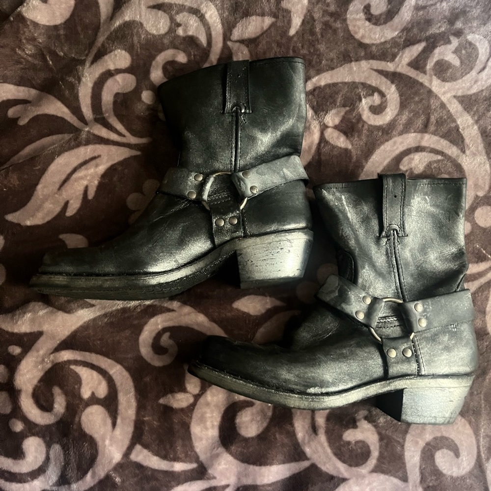Frye Black harness pull on boots 8R (RESERVED)